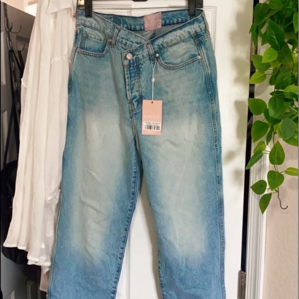 REVICE denim jeans- new with tags size 32